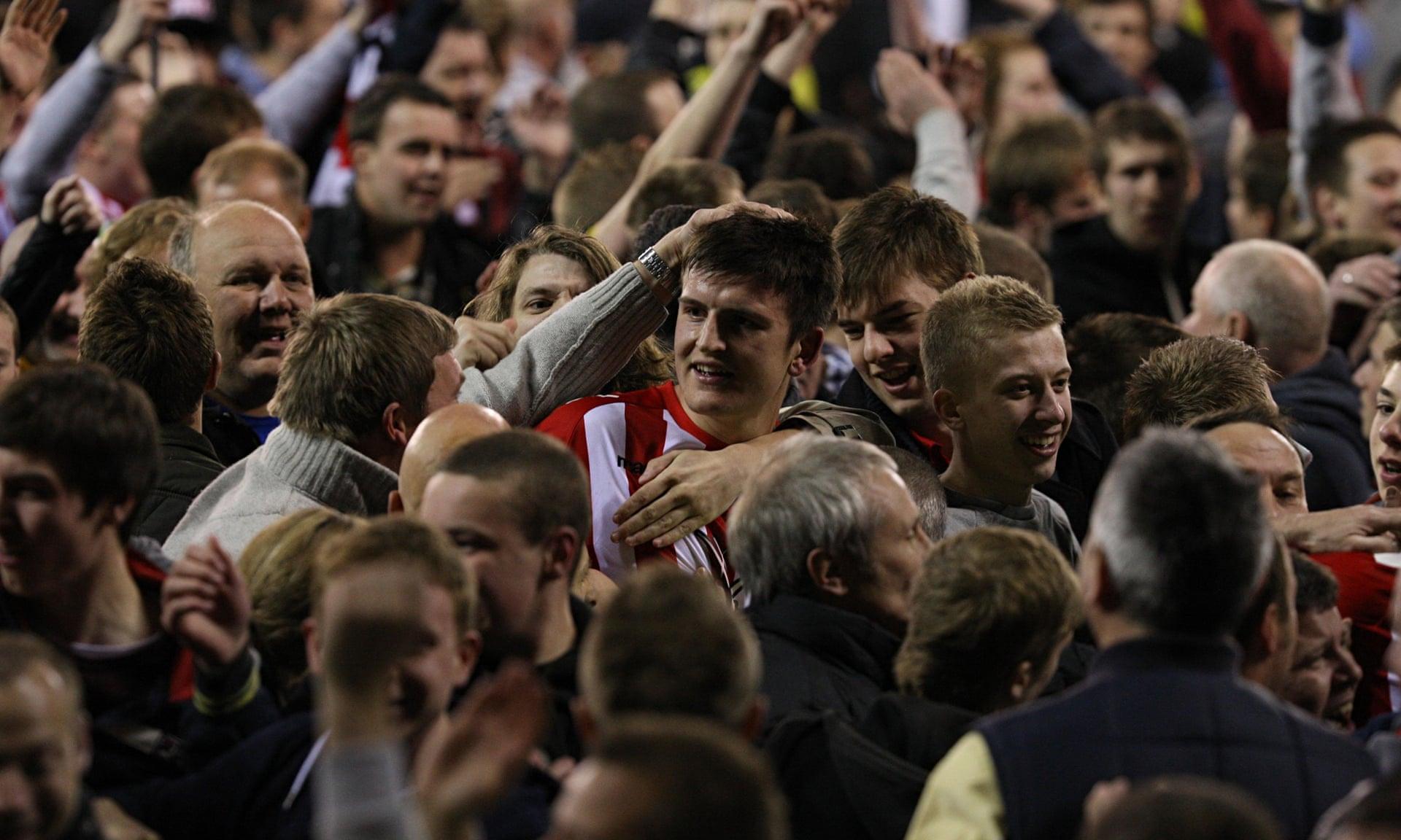 而在众多明 而在众多明