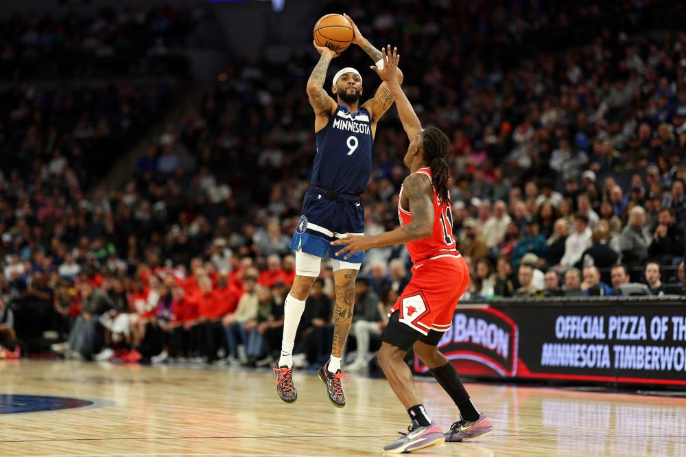 默契配合使 默契配合使